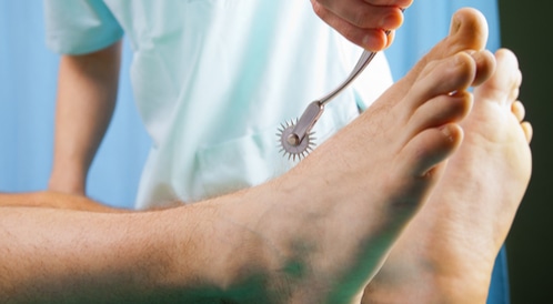 تعرف علي أعراض التهاب الأعصاب في الرجل